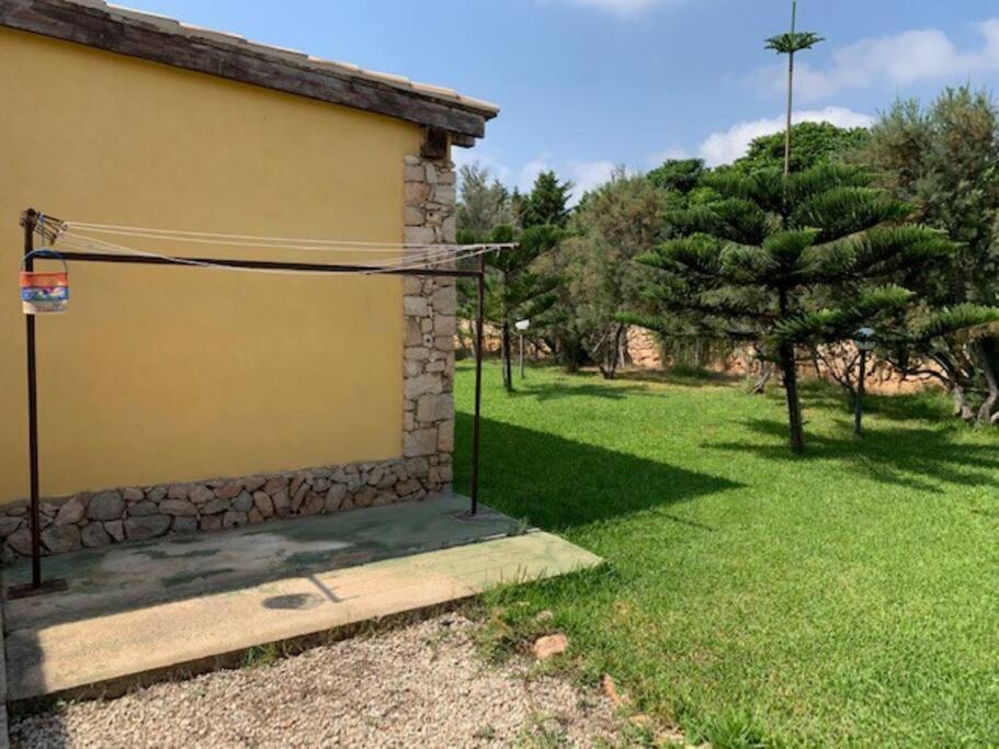 Villa Maveda, Un Dammuso Immerso Nel Verde 람페두사 외부 사진